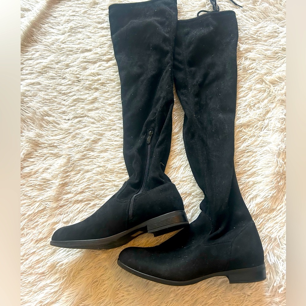 Women’s black over the knee boots